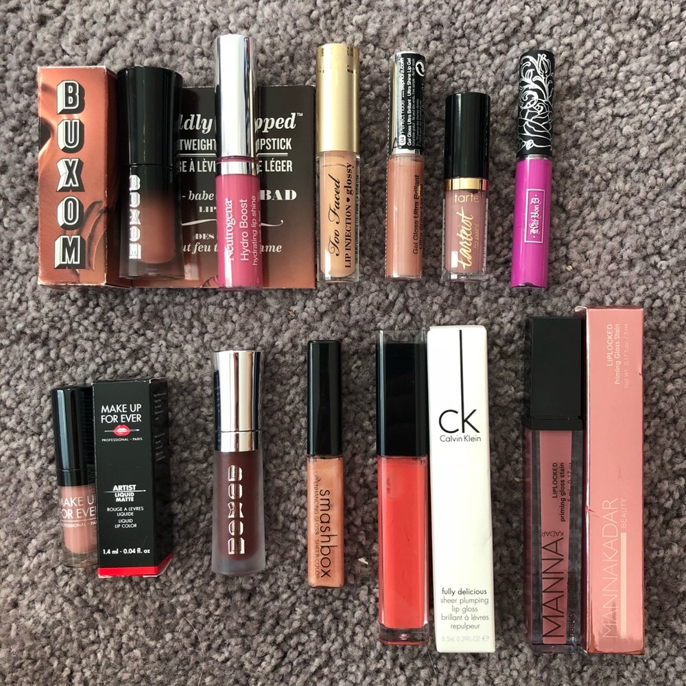 NEW high end liquid lipstick bundle (kvd, tarte)